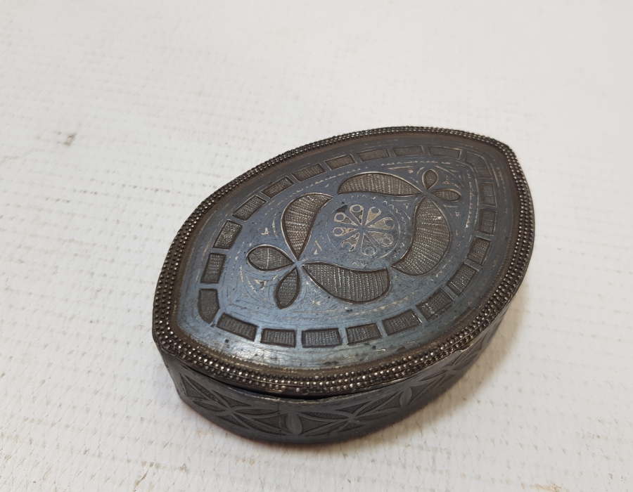 ERKEN DÖNEM NADİR OSMANLI SAVATLI GÜMÜŞ TÜTÜN TABAKASI