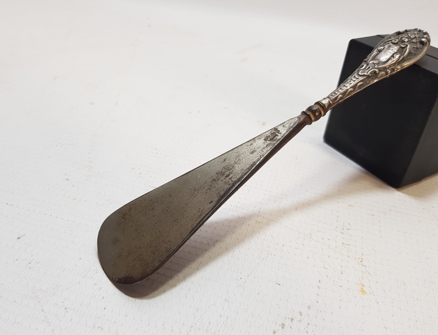 TUTMACI GÜMÜŞ AVRUPA AYAKKABI ÇEKECEĞİ