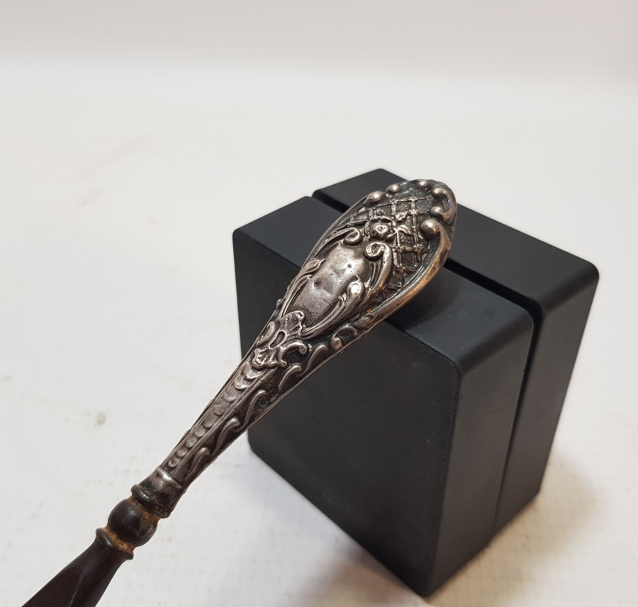 TUTMACI GÜMÜŞ AVRUPA AYAKKABI ÇEKECEĞİ