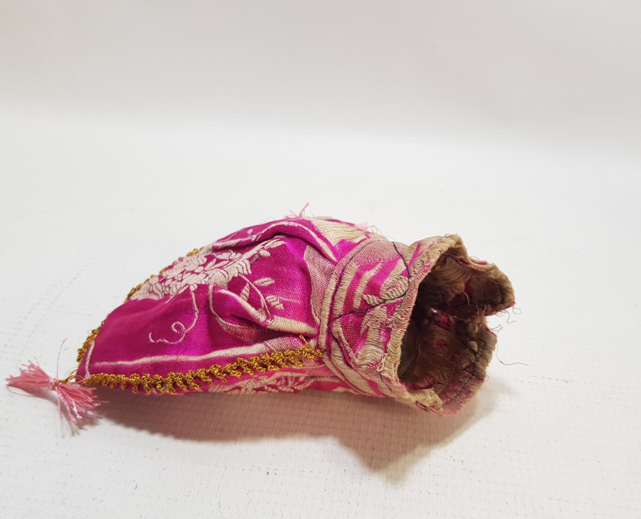 ELMASİYE KUMAŞTAN YAPILMIŞ ANTİKA KESE