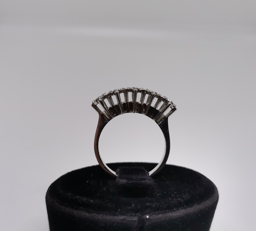 YOĞUN PIRLANTALI BEŞTAŞ MODEL YÜZÜK