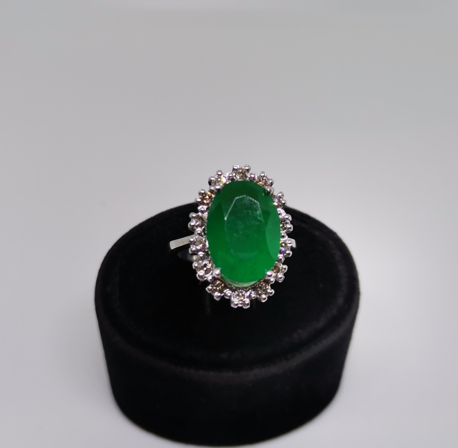 PIRLANTA VE ZÜMRÜT TAŞLI HÜRREM MODEL YÜZÜK