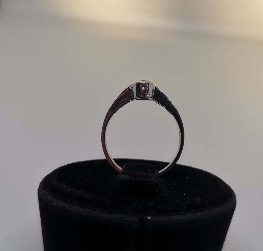 SAFİR VE PIRLANTA TAŞLI TEK TAŞ MODELİ YÜZÜK