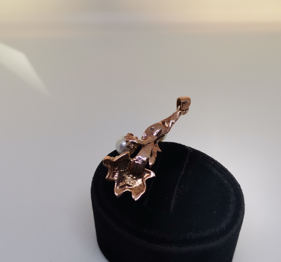 İNCİ VE PIRLANTA TAŞLI KOLYE UCU