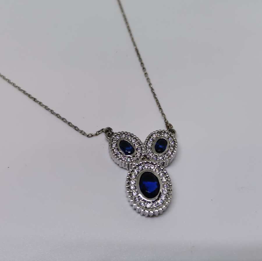 SAFİR VE PIRLANTA TAŞLI AİLE TASFİRLİ KOLYE