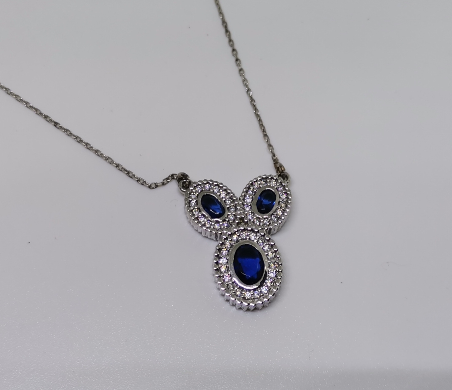 SAFİR VE PIRLANTA TAŞLI AİLE TASFİRLİ KOLYE