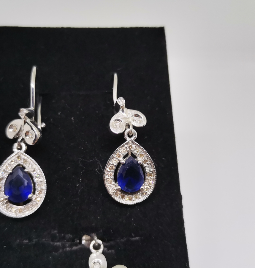 SAFİR VE PIRLANTA TAŞLI DAMLA MODEL KOLYE KÜPE TAKIMI