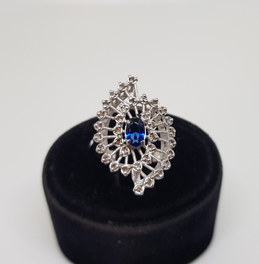 SAFİR VE PIRLANTA TAŞLI GENİŞ SONSUZLUK MODELİ YÜZÜK