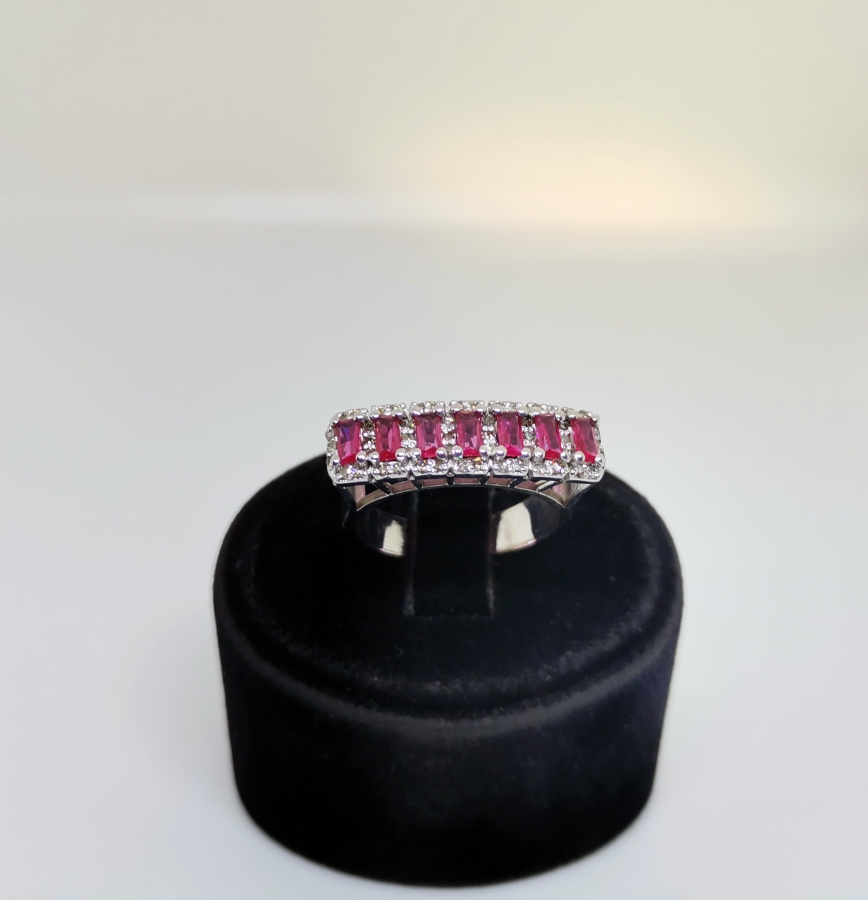 YAKUT VE PIRLANTA TAŞLI SIRALI MODEL YÜZÜK