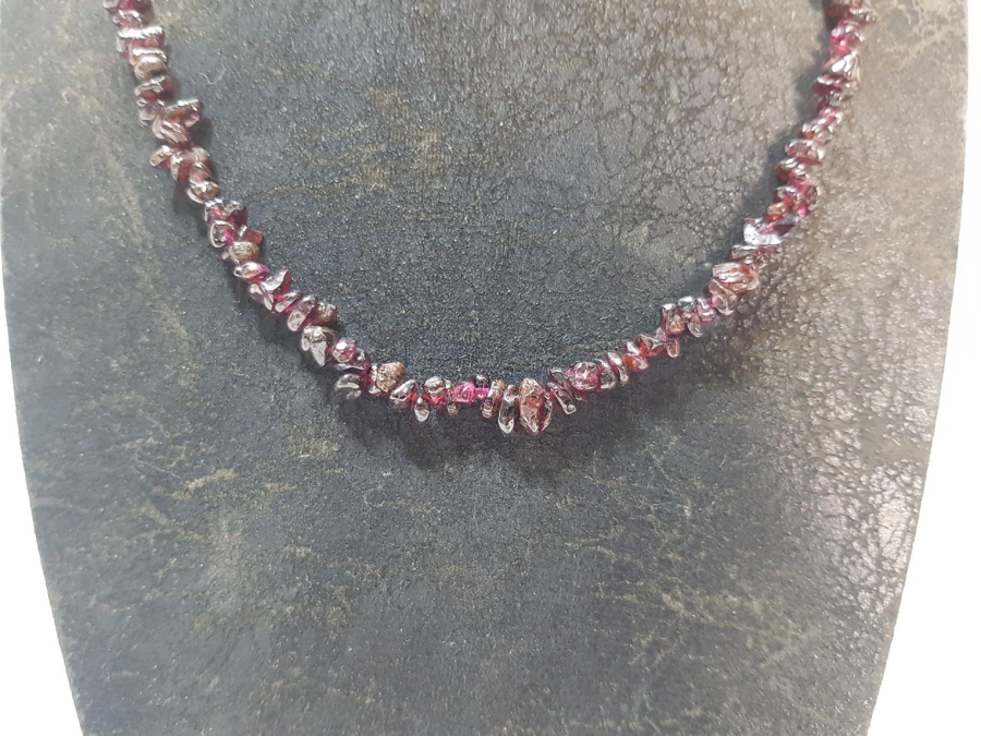 ANTİKA LAL TAŞI GERDANLIK