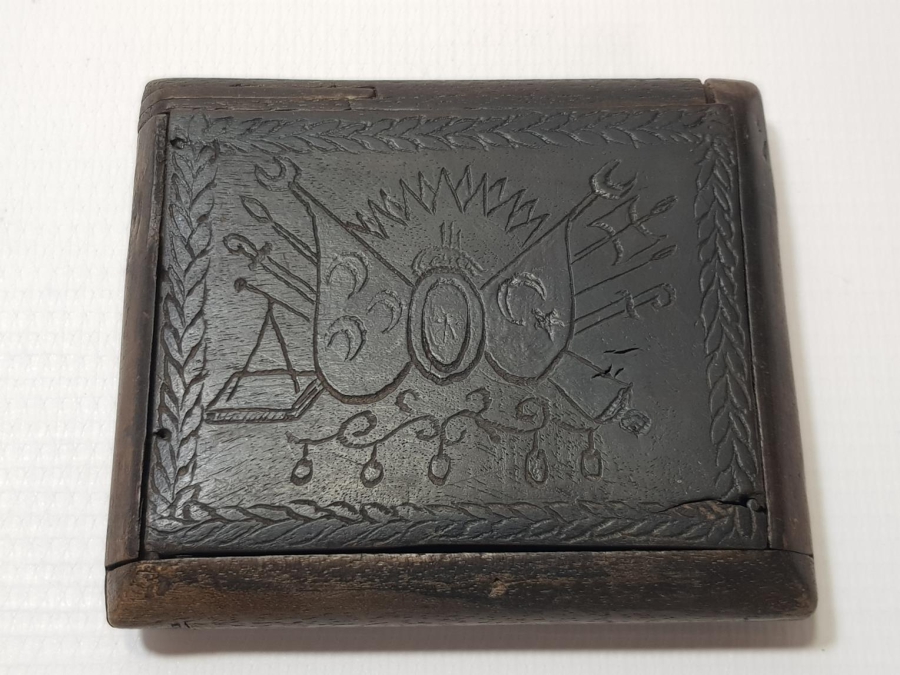 OSMANLI DEVLET ARMALI VE OSMANLICA YAZILI ESARET İŞİ AHŞAP TABAKA