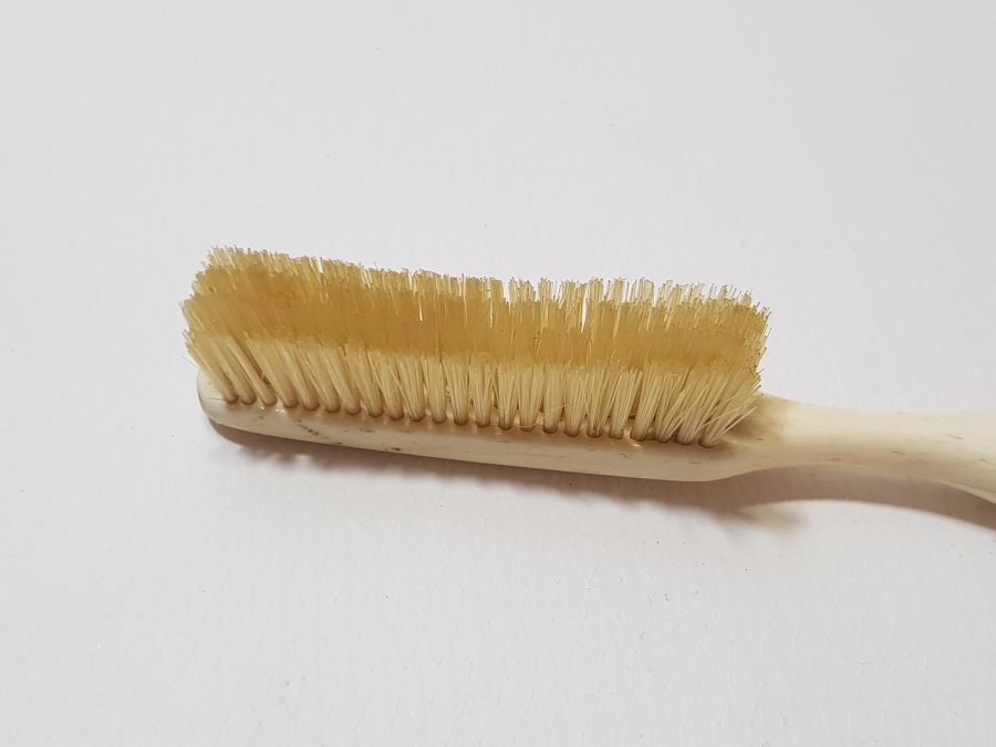 ANTİKA DİŞ FIRÇASI