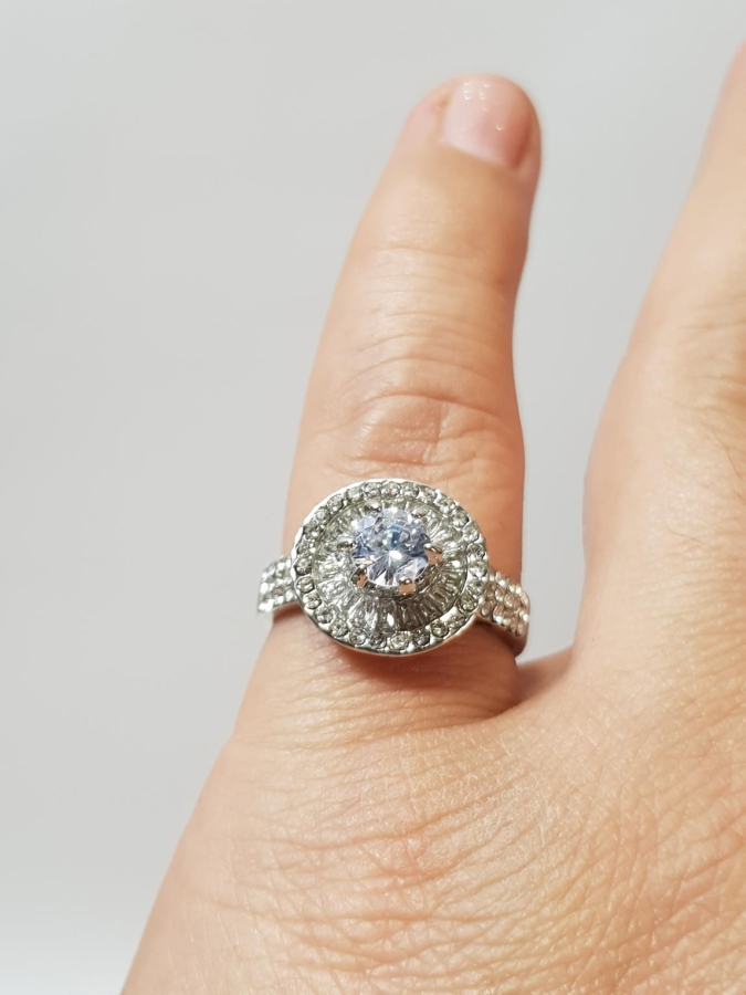 ZİRKON TAŞLI BİJUTERİ YÜZÜK