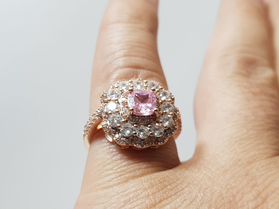 ZİRKON TAŞLARLA SÜSLÜ ALTIN KAPLAMA YÜZÜK