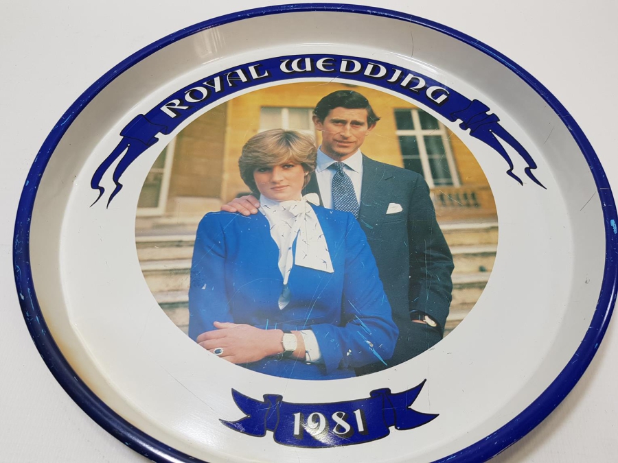 1981 PRENS CHARLES VE LEYDİ DİANA EVLİLİK HATIRASI KAHVE TEPSİSİ