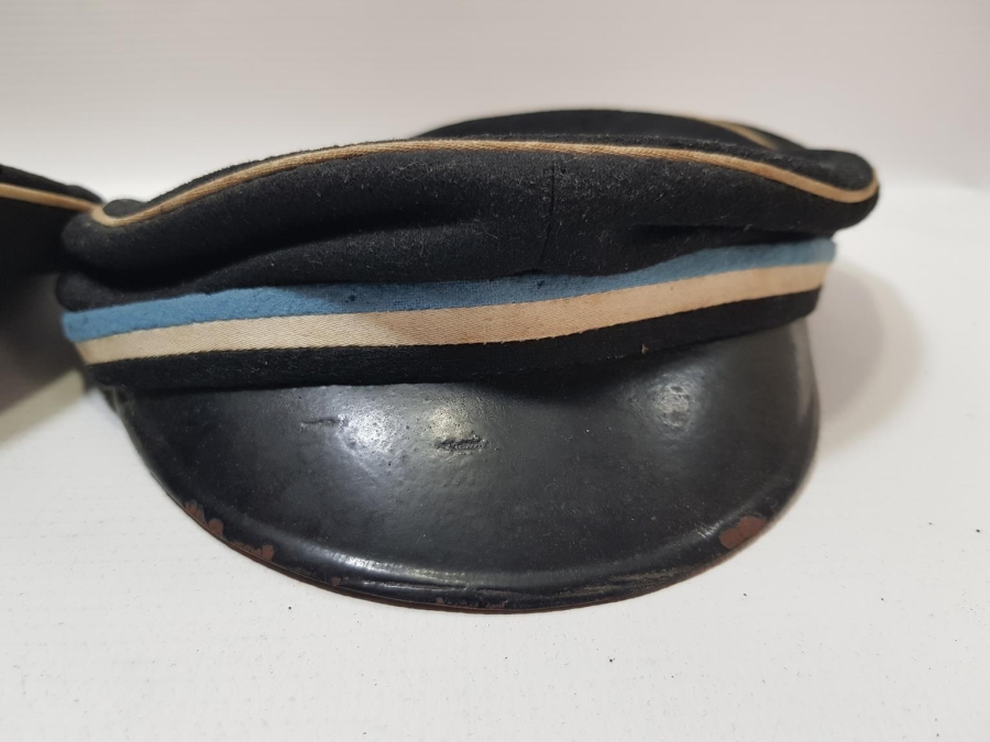 OSMANLI DÖNEMİ ORİJİNAL KUTUSUNDA SIRMA İŞÇİLİKLİ ÖĞRENCİ ŞAPKALARI