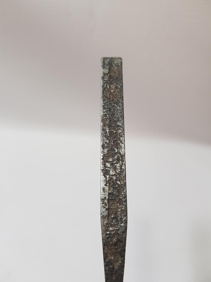 ÜZERİ KOMPLE YAZILI KABE ÇİVİSİ