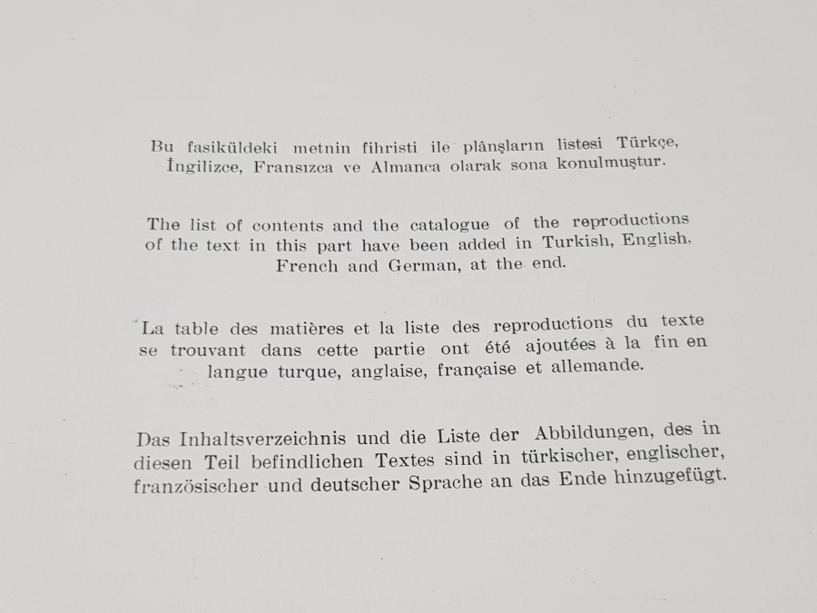 1946 TÜRK KUMAŞ VE KADİFELERİ KİTABI