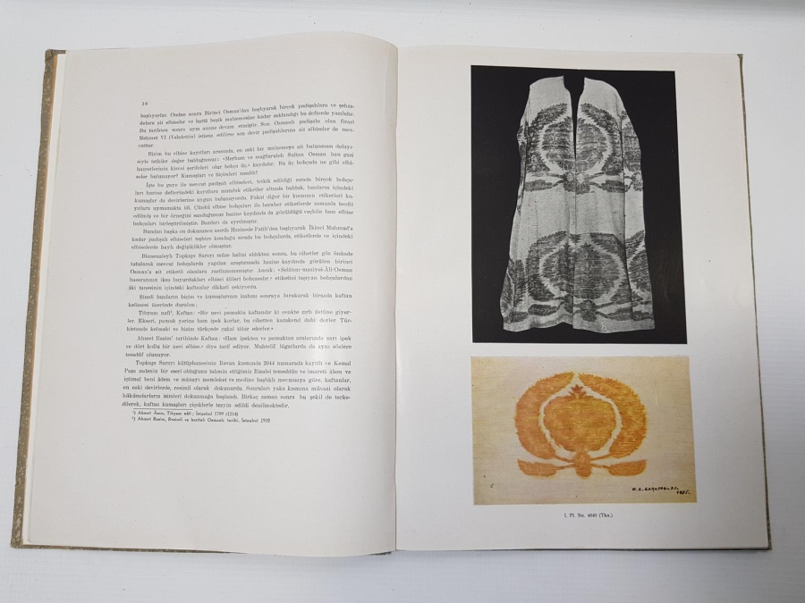 1946 TÜRK KUMAŞ VE KADİFELERİ KİTABI