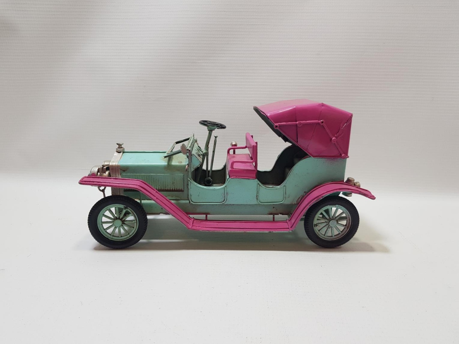 ANTİKA METAL OYUNCAK ARABA