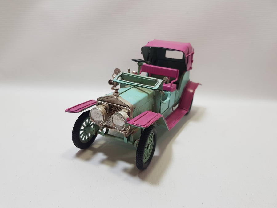 ANTİKA METAL OYUNCAK ARABA