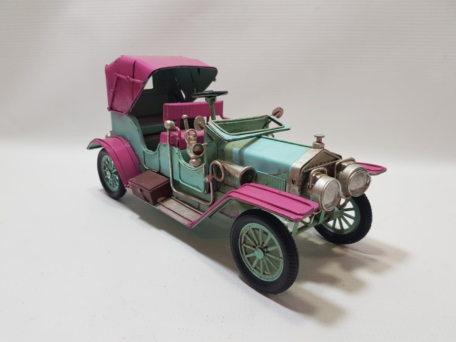 ANTİKA METAL OYUNCAK ARABA