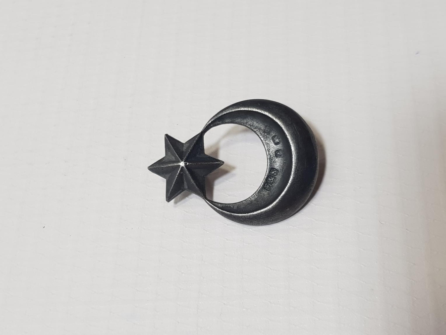 İŞGAL DÖNEMİ İSTANBUL POLİSLERİNİN TAKTIĞI GÜMÜŞ AY YILDIZ ŞAPKA KOKARTI