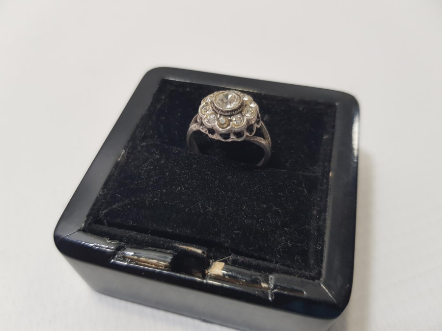 ZİRKON TAŞLI GÜL MODEL GÜMÜŞ YÜZÜK