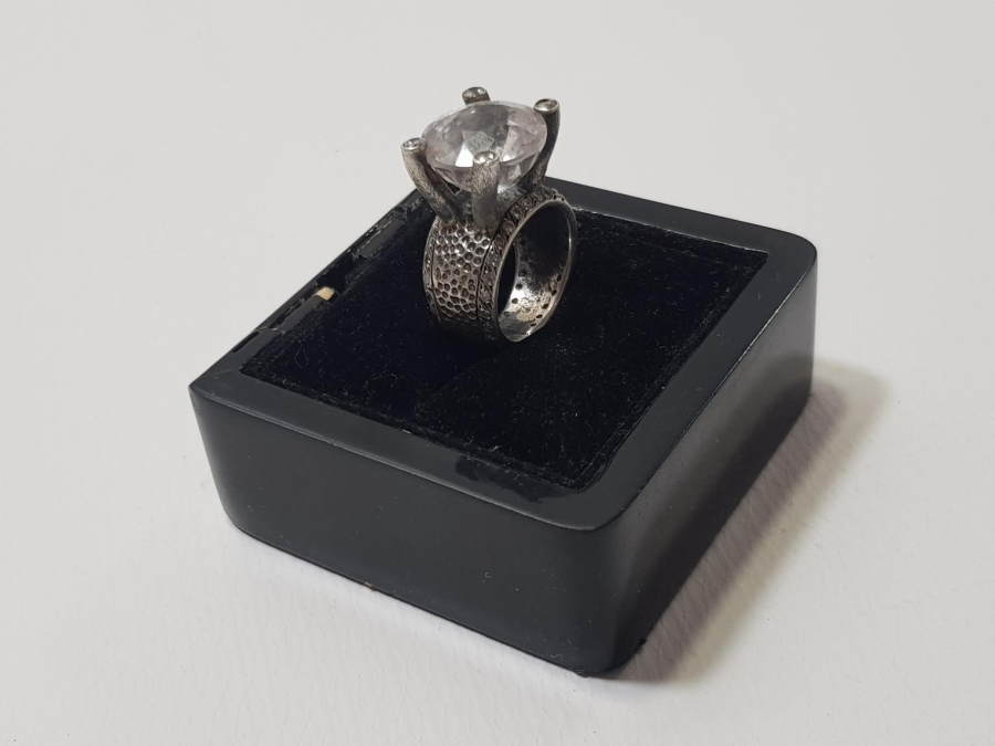 DEV BOY TEK TAŞ GÜMÜŞ YÜZÜK