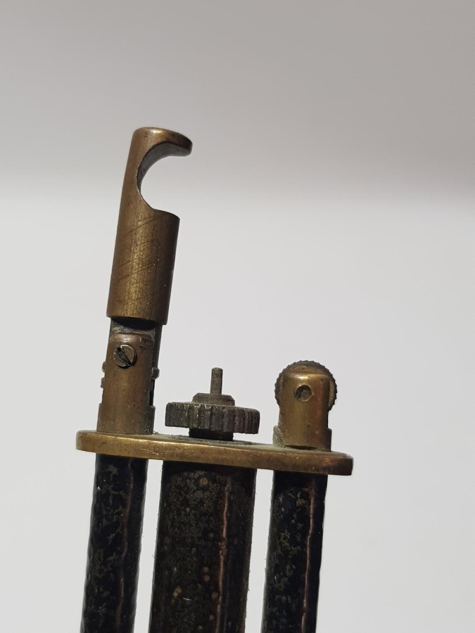 FARKLI FORMDA ANTİKA ÇAKMAK