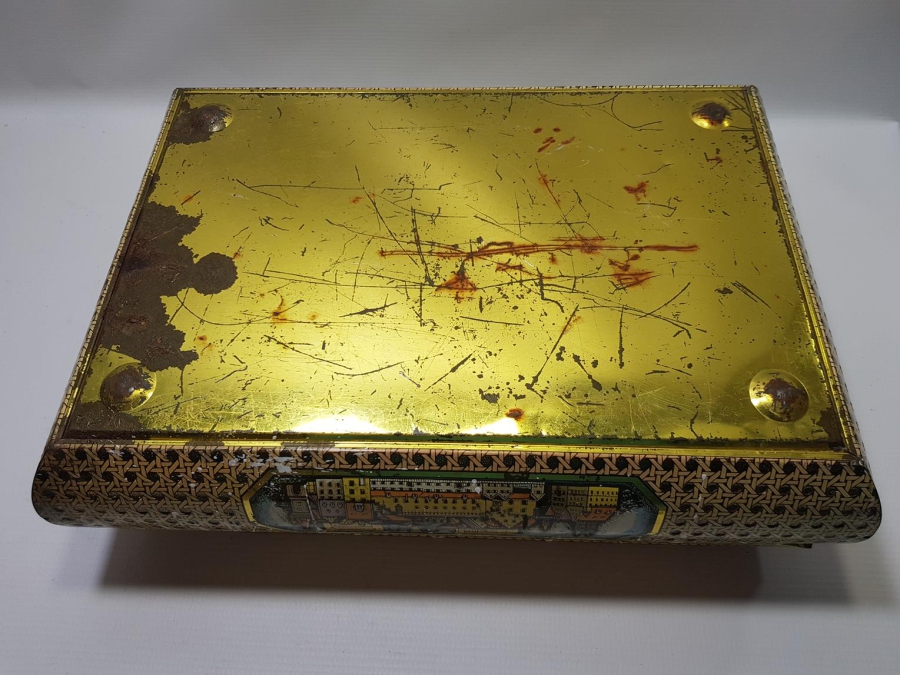 ANTİKA ALMAN BİSKÜVİ KUTUSU