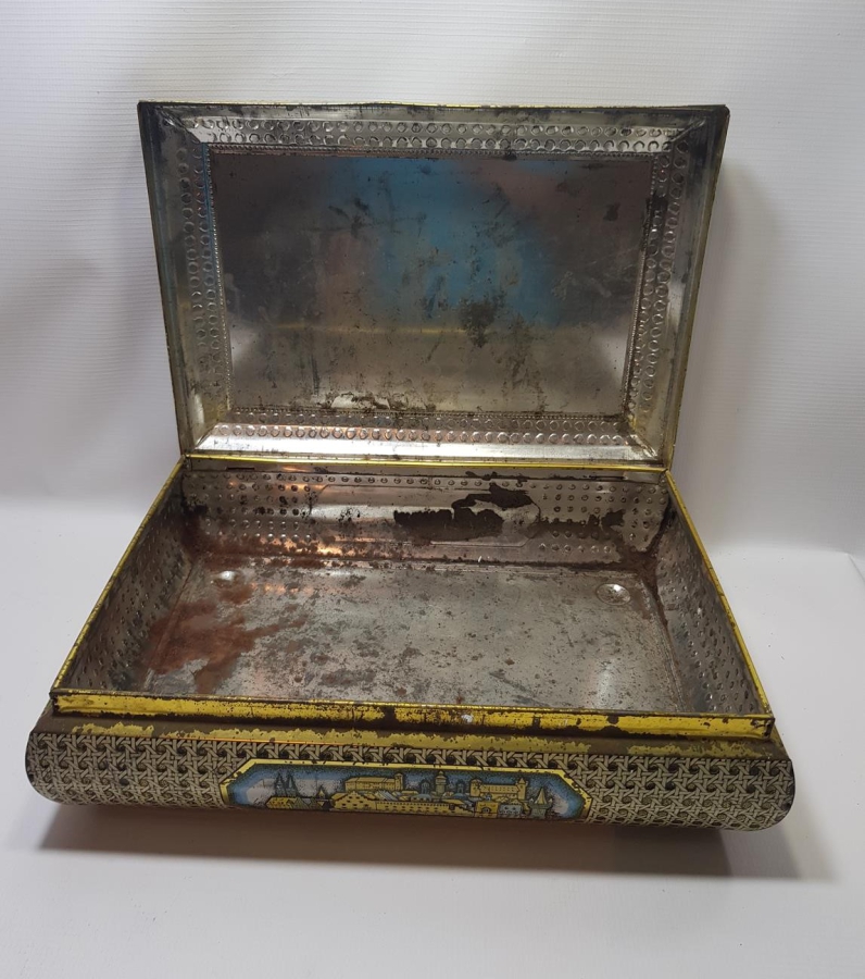 ANTİKA ALMAN BİSKÜVİ KUTUSU