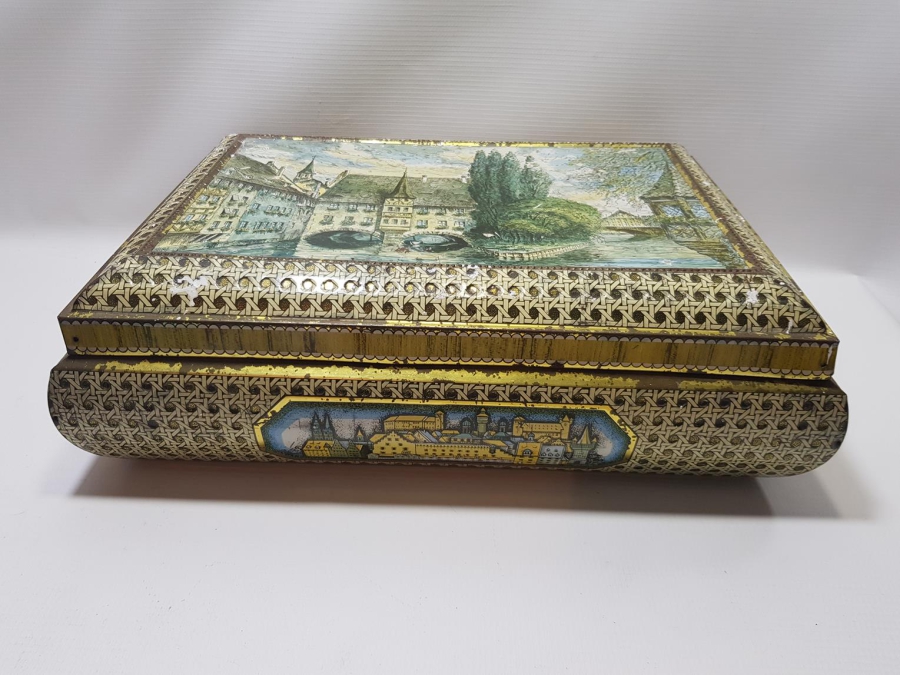 ANTİKA ALMAN BİSKÜVİ KUTUSU