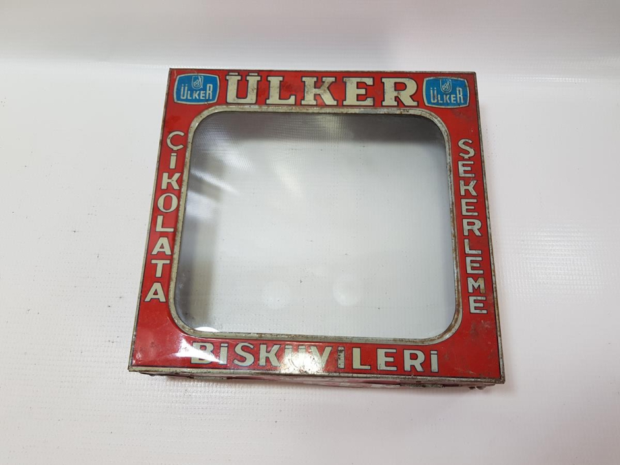 ESKİ BAKKALİYE: ÜLKER BİSKÜVİLERİ KUTUSU KAPAĞI