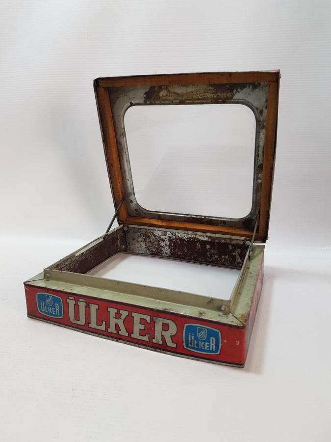 ESKİ BAKKALİYE: ÜLKER BİSKÜVİLERİ KUTUSU KAPAĞI