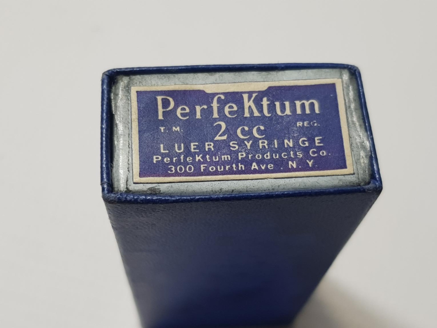 ORİJİNAL KUTUSUNDA ANTİKA ŞIRINGA