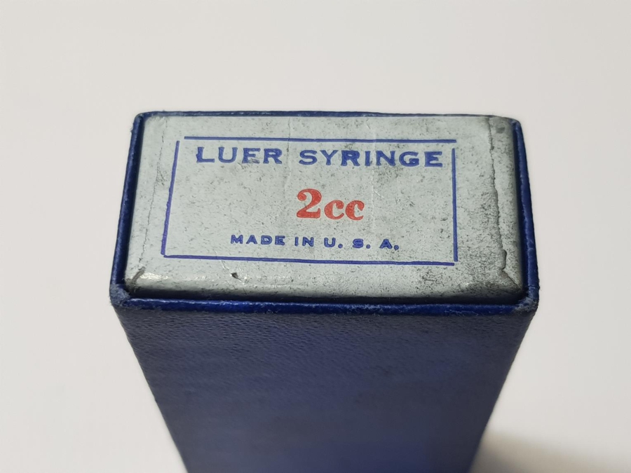 ORİJİNAL KUTUSUNDA ANTİKA ŞIRINGA