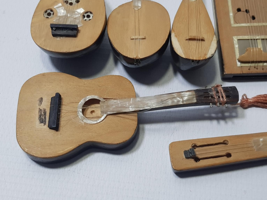 ANTİKA MİNYATÜR MÜZİK ALETLERİ SETİ