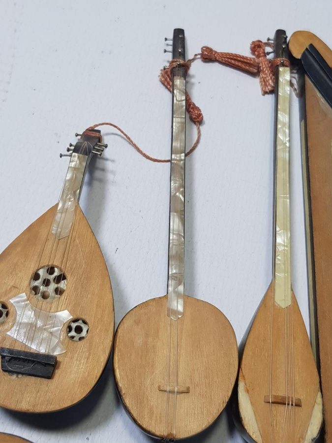 ANTİKA MİNYATÜR MÜZİK ALETLERİ SETİ