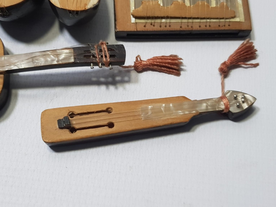 ANTİKA MİNYATÜR MÜZİK ALETLERİ SETİ