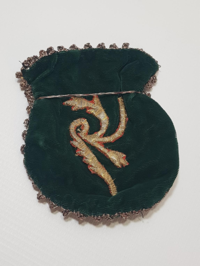 OSMANLI DÖNEMİ ALTIN SIRMA İŞLEMELİ PARA KESESİ