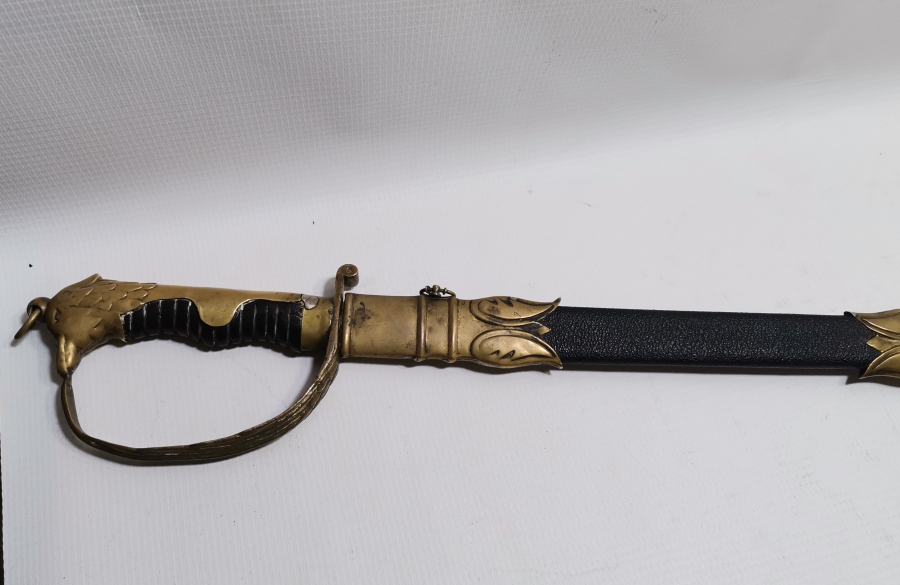 ANTİKA NADİR SAPI KARTAL BAŞI FORMUNDA HAVACI SUBAY KILICI