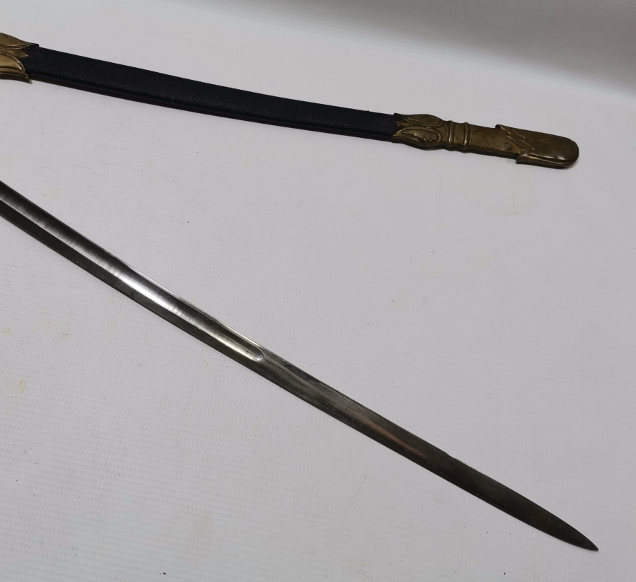 ANTİKA NADİR SAPI KARTAL BAŞI FORMUNDA HAVACI SUBAY KILICI