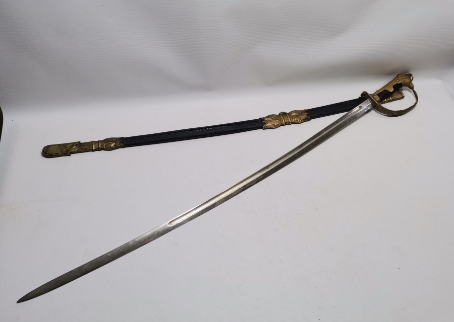 ANTİKA NADİR SAPI KARTAL BAŞI FORMUNDA HAVACI SUBAY KILICI