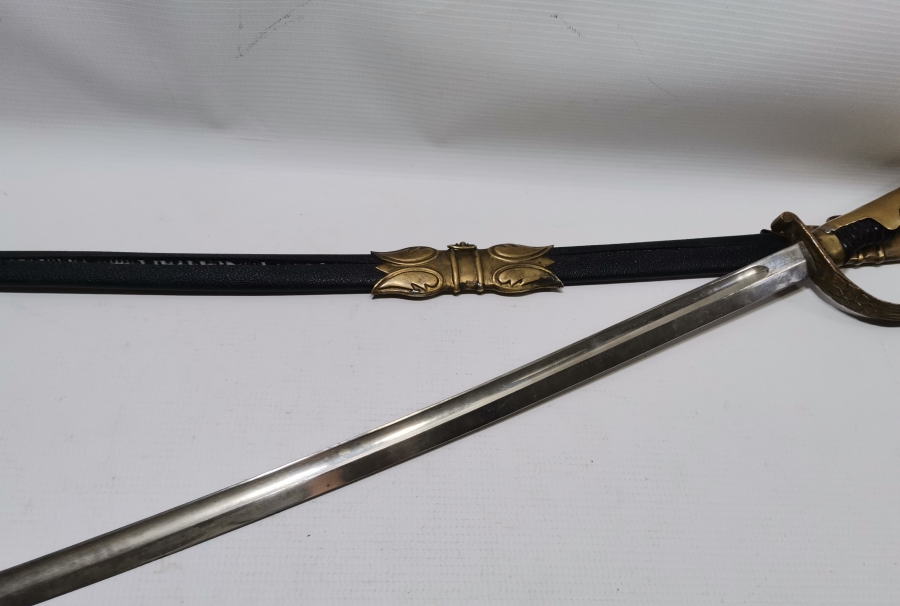 ANTİKA NADİR SAPI KARTAL BAŞI FORMUNDA HAVACI SUBAY KILICI