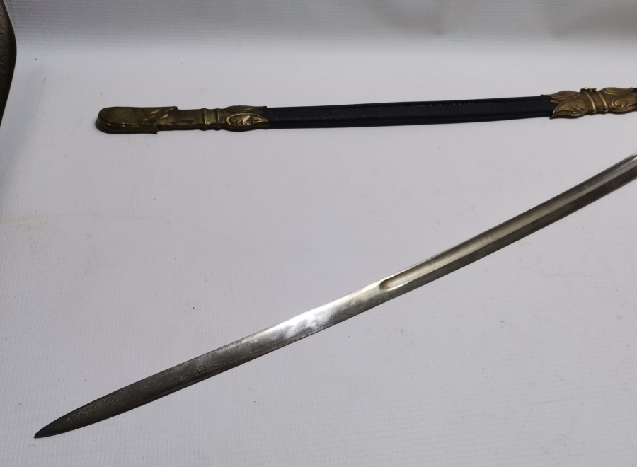 ANTİKA NADİR SAPI KARTAL BAŞI FORMUNDA HAVACI SUBAY KILICI