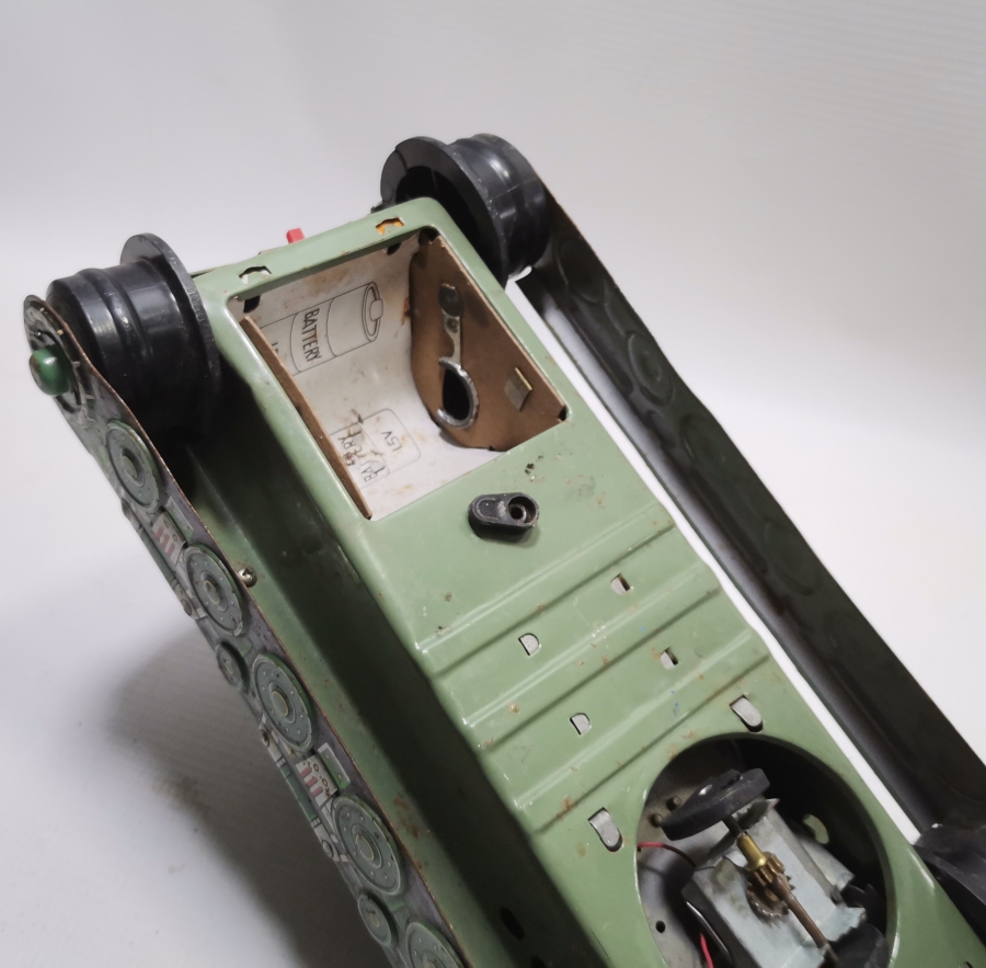 BÜYÜK BOY ANTİKA METAL OYUNCAK TANK