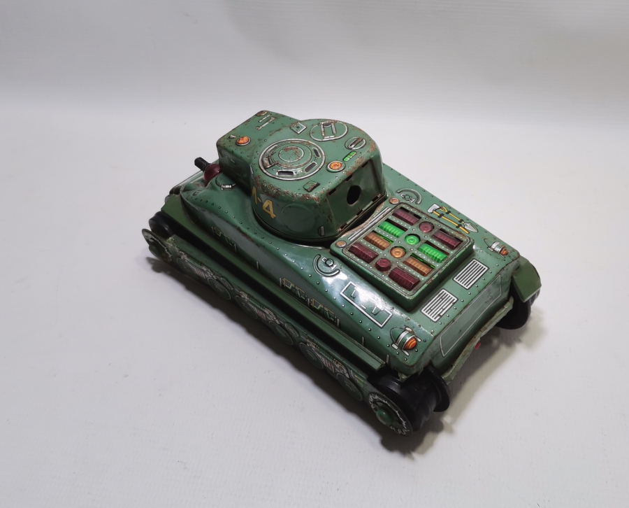 BÜYÜK BOY ANTİKA METAL OYUNCAK TANK