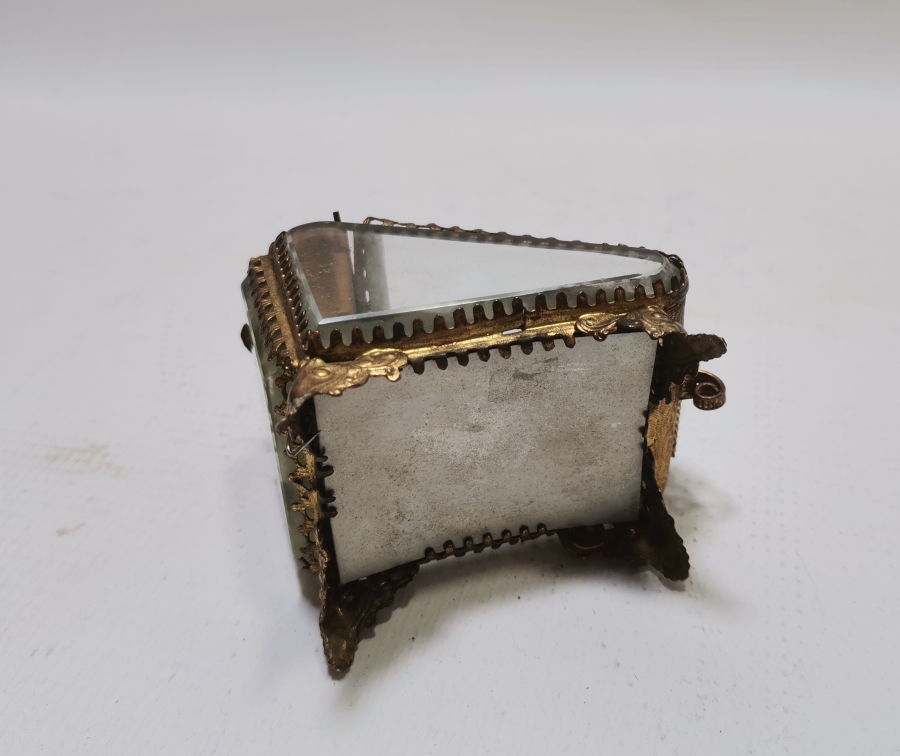 NADİR FORMDA OSMANLI DÖNEMİ CEP SAATİ TEŞHİR KUTUSU