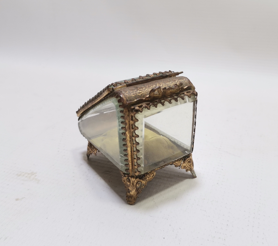 NADİR FORMDA OSMANLI DÖNEMİ CEP SAATİ TEŞHİR KUTUSU